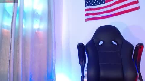 Mylo Wallace  online show from 01/10/26, 05:37