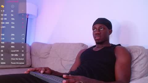 Snapshot of mylowallacee chatting on 02/14/26, 09:00 Mylo Wallace online show from 02/14/26, 09:00