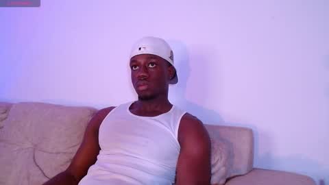 Snapshot of mylowallacee chatting on 02/19/26, 07:21 Mylo Wallace online show from 02/19/26, 07:21