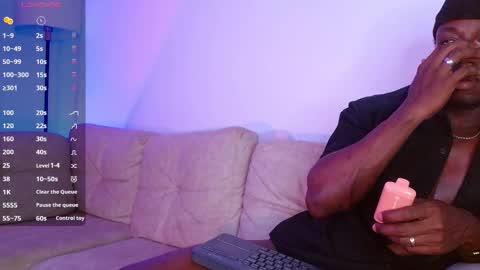 Snapshot of mylowallacee chatting on 02/22/26, 01:51 Mylo Wallace online show from 02/22/26, 01:51