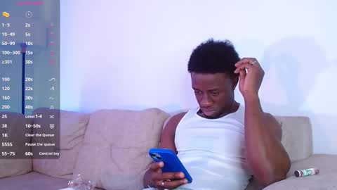 Snapshot of mylowallacee chatting on 02/23/26, 07:11 Mylo Wallace online show from 02/23/26, 07:11