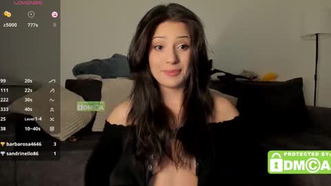 Snapshot of mymelisa chatting on 02/26/25, 06:32 hey its Mel online show from 02/26/25, 06:32