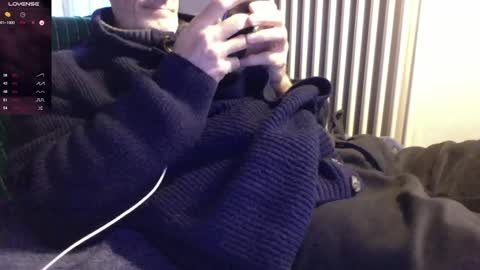 Bi sexy guy lovense hush is on private is open or password show tip if you like. online show from 01/01/25, 09:07