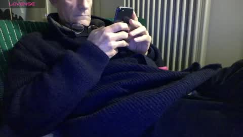 Bi sexy guy lovense hush is on private is open or password show tip if you like. online show from 01/04/25, 06:09