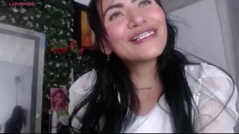 myomi online show from 12/18/25, 12:17