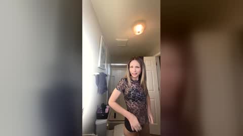 mypreacherswife4 online show from 01/17/26, 04:43