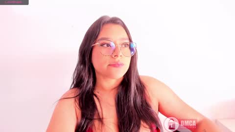 Snapshot of mypretty_isabella chatting on 12/29/24, 08:48 Bella online show from 12/29/24, 08:48