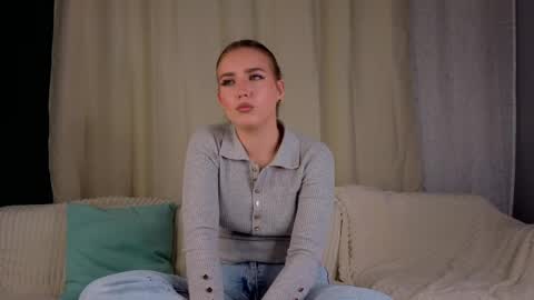 Snapshot of myrahenley chatting on 04/08/26, 11:10 myrahenley online show from 04/08/26, 11:10