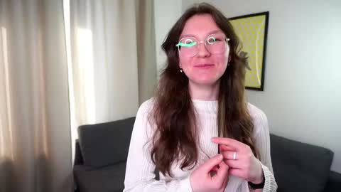 Snapshot of myrapoff chatting on 04/16/26, 12:17 Epsil online show from 04/16/26, 12:17