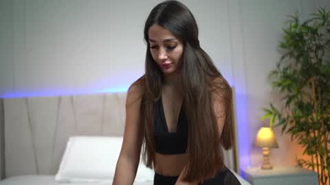 Miryam online show from 02/04/25, 10:21