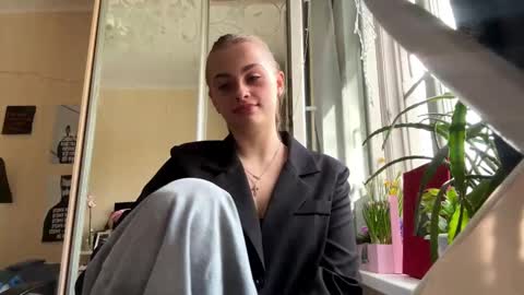 Ele online show from 03/18/26, 07:11