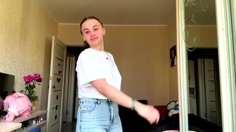 Ele online show from 03/30/26, 07:09