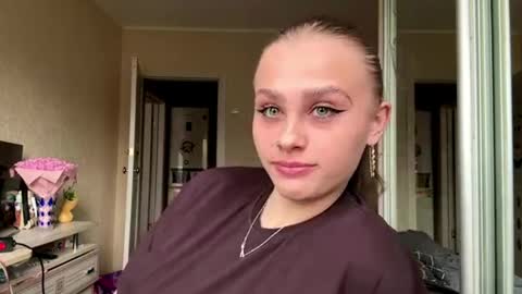 Ele online show from 04/08/26, 07:08