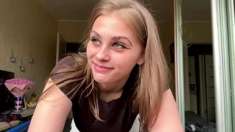 Ele online show from 04/14/26, 07:03