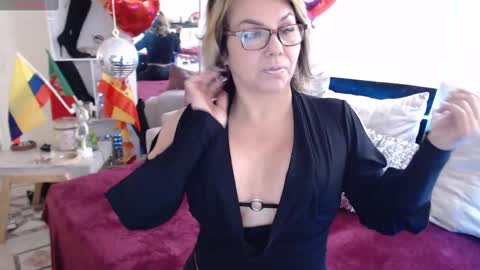 Myrna Sessions online show from 03/07/25, 11:51