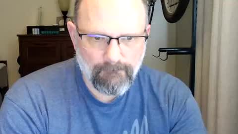 Just hanging out - No pressure online show from 04/11/26, 08:13