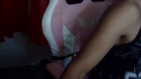 Snapshot of mysterious_man15 chatting on 01/06/25, 10:35 mysterious_man15 online show from 01/06/25, 10:35