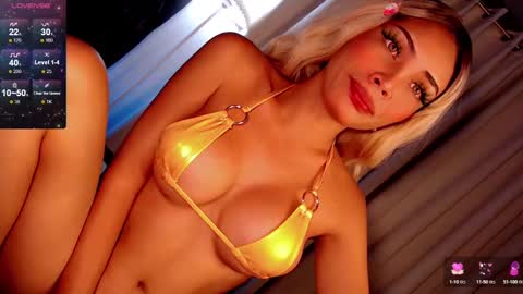 Olivia online show from 03/11/25, 10:40