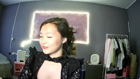 mysterious_velour online show from 06/19/26, 05:06