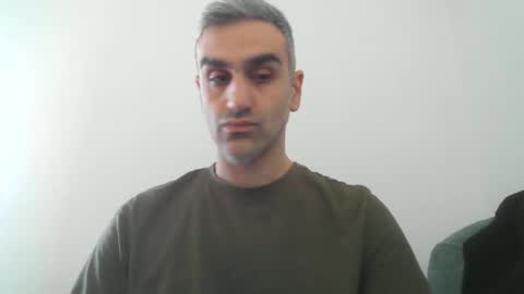 Snapshot of mystery2025 chatting on 10/21/25, 10:27 Mystery2025 online show from 10/21/25, 10:27