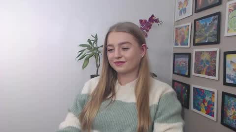 Erica online show from 12/06/24, 04:17