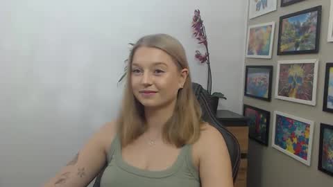 Erica online show from 11/10/25, 03:22