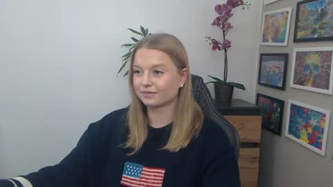 Erica online show from 01/19/26, 12:42