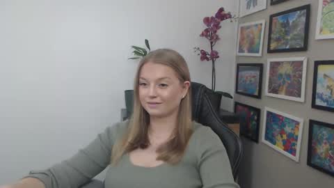 Erica online show from 04/10/26, 08:30