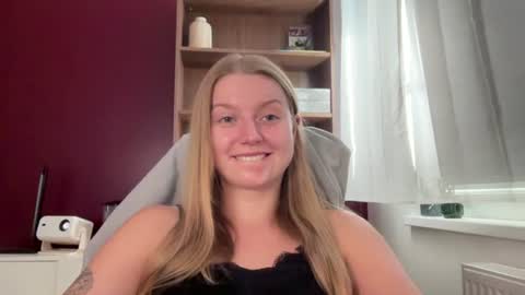 Snapshot of mysteryericax chatting on 06/29/26, 07:36 Erica online show from 06/29/26, 07:36