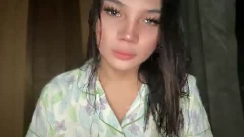 UR GIRL NEXTDOOR online show from 01/13/26, 05:13