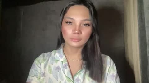 UR GIRL NEXTDOOR online show from 02/04/26, 02:39