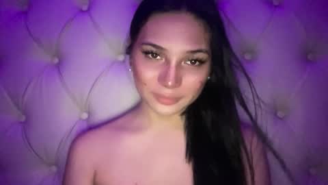UR GIRL NEXTDOOR online show from 06/01/26, 03:03