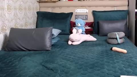 Shine online show from 12/04/25, 10:18