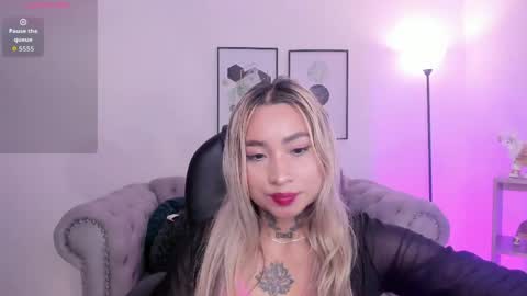 mystic_nova_ online show from 03/06/26, 11:39