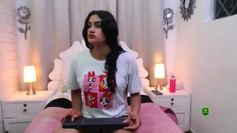 mysticliah online show from 11/05/25, 12:16