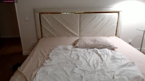 Snapshot of mysticsirenn chatting on 02/03/25, 09:08 mysticsirenn online show from 02/03/25, 09:08