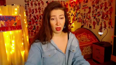 Snapshot of mystydew chatting on 01/03/25, 11:57 MystyDew online show from 01/03/25, 11:57