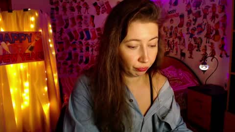 Snapshot of mystydew chatting on 01/03/25, 06:03 MystyDew online show from 01/03/25, 06:03