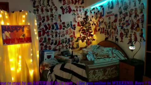 Snapshot of mystydew chatting on 01/17/25, 03:11 MystyDew online show from 01/17/25, 03:11