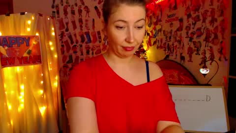 Snapshot of mystydew chatting on 01/29/25, 01:38 MystyDew online show from 01/29/25, 01:38