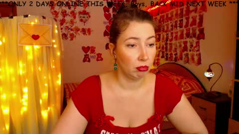 Snapshot of mystydew chatting on 02/11/25, 12:27 MystyDew online show from 02/11/25, 12:27