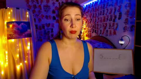 Snapshot of mystydew chatting on 03/08/25, 07:20 MystyDew online show from 03/08/25, 07:20