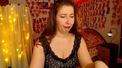 Snapshot of mystydew chatting on 03/12/25, 11:31 MystyDew online show from 03/12/25, 11:31