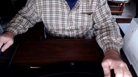 Snapshot of mytimeyourtimeourtime chatting on 11/09/25, 05:33 ItsTime online show from 11/09/25, 05:33