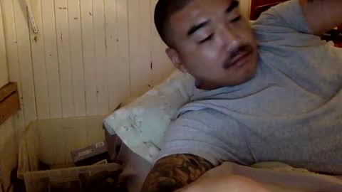 str8 dom alphaAsian Daddy type. sorry not bi or  curious but i dont judgediscrimenate. online show from 02/25/26, 07:29