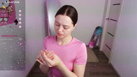 Eva  online show from 10/07/25, 04:31