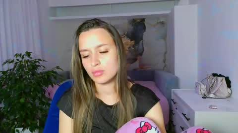Eva online show from 05/23/26, 07:51