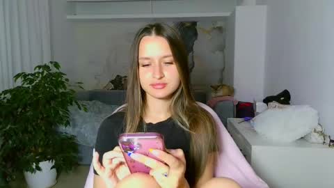 Eva online show from 06/07/26, 07:39