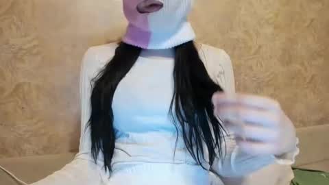 Snapshot of n33n33 chatting on 03/04/26, 04:18 n33n33 online show from 03/04/26, 04:18