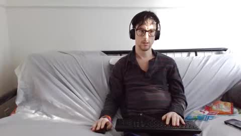 a Ordinary Boy online show from 02/24/26, 08:51